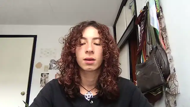 Snapshot of camille_delrey chatting on 03.27.26 camille delrey online show from 03.27.26