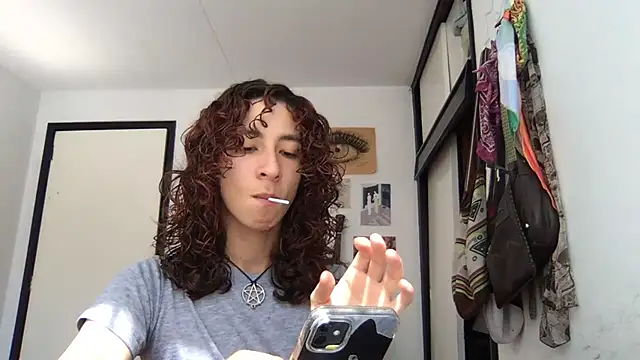 Snapshot of camille_delrey chatting on 04.01.26 camille delrey online show from 04.01.26