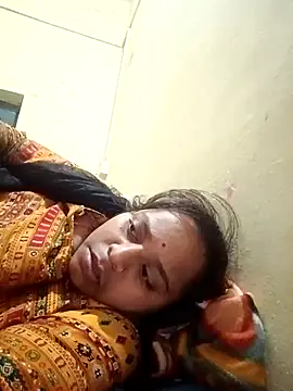 Hot crety online show from 12.03.25