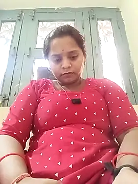 Snapshot of Hot_crety chatting on 06.17.26 Hot crety online show from 06.17.26