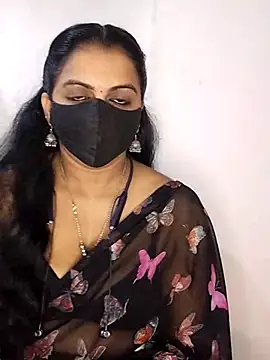 Snapshot of sneha_bebo chatting on 09.13.25 sneha bebo online show from 09.13.25