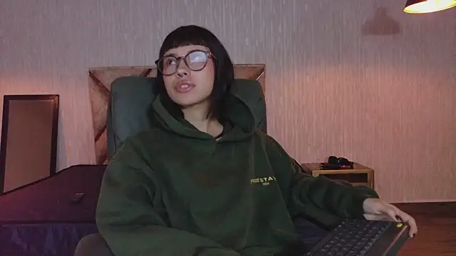  mavis2 online show from 10.15.25