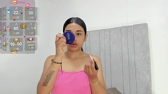 Snapshot of RousyMoon chatting on 10.18.25 RousyMoon online show from 10.18.25