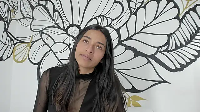 Snapshot of RousyMoon chatting on 11.04.25 RousyMoon online show from 11.04.25