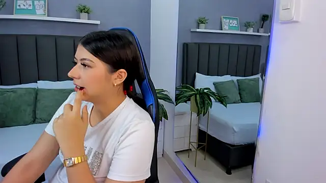 anagil  online show from 12.20.25