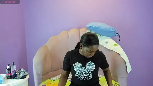 camilasandoval1 online show from 09.25.25