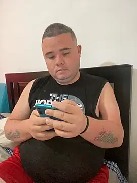 Snapshot of Chimbo-1996 chatting on 10.02.25 Chimbo-1996 online show from 10.02.25