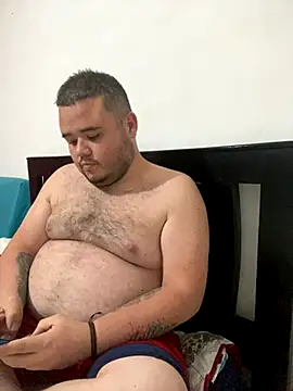 Snapshot of Chimbo-1996 chatting on 10.13.25 Chimbo-1996 online show from 10.13.25