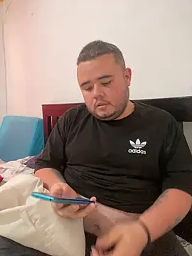 Snapshot of Chimbo-1996 chatting on 10.13.25 Chimbo-1996 online show from 10.13.25