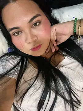 Snapshot of YourThicc_bella chatting on 02.16.26 YourThicc bella online show from 02.16.26