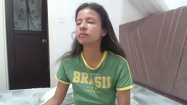 nathaly jones  online show from 04.01.26