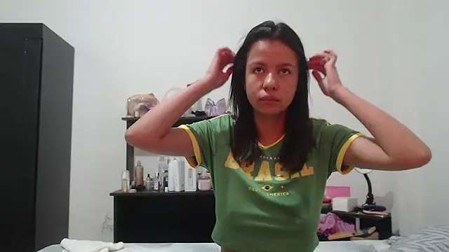 nathaly jones  online show from 07.20.26