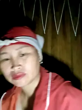 Snapshot of maple694 chatting on 09.29.25 maple694 online show from 09.29.25