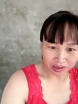 Snapshot of maple694 chatting on 10.03.25 maple694 online show from 10.03.25