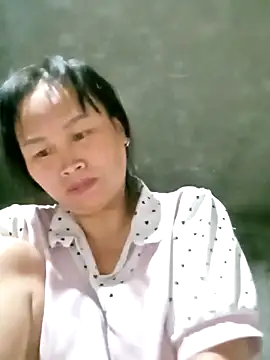 Snapshot of maple694 chatting on 10.08.25 maple694 online show from 10.08.25