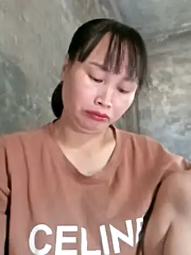 Snapshot of maple694 chatting on 10.10.25 maple694 online show from 10.10.25