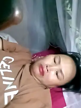 Snapshot of maple694 chatting on 10.11.25 maple694 online show from 10.11.25