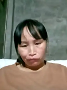 Snapshot of maple694 chatting on 10.28.25 maple694 online show from 10.28.25