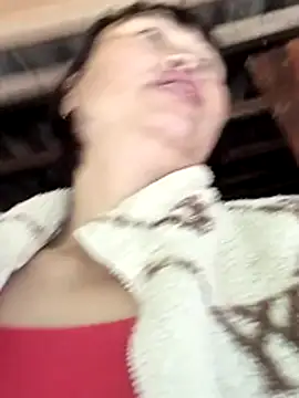 Snapshot of maple694 chatting on 11.02.25 maple694 online show from 11.02.25