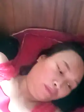 Snapshot of maple694 chatting on 11.06.25 maple694 online show from 11.06.25