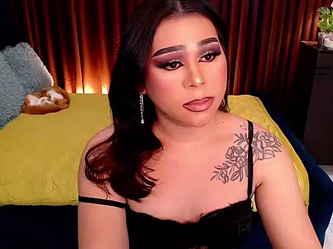 Snapshot of TransAlena95 chatting on 10.20.25 TransAlena95 online show from 10.20.25