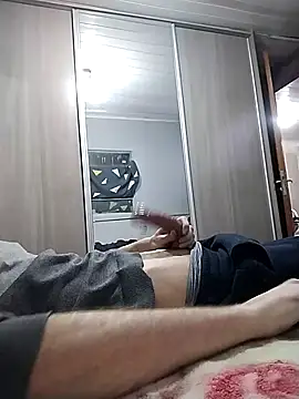 Snapshot of 12dery chatting on 10.10.25 12dery online show from 10.10.25