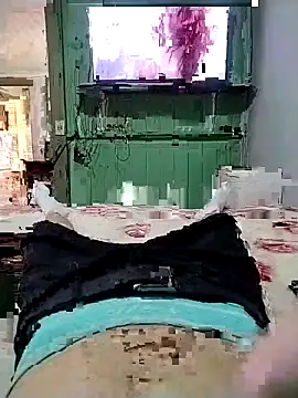 Snapshot of 12dery chatting on 10.14.25 12dery online show from 10.14.25