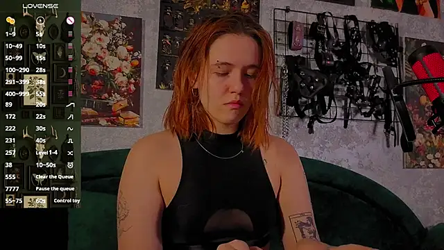 Snapshot of the_high_priestess chatting on 02.22.26 the high priestess online show from 02.22.26