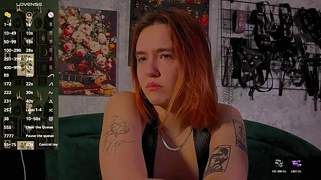 Snapshot of the_high_priestess chatting on 02.24.26 the high priestess online show from 02.24.26