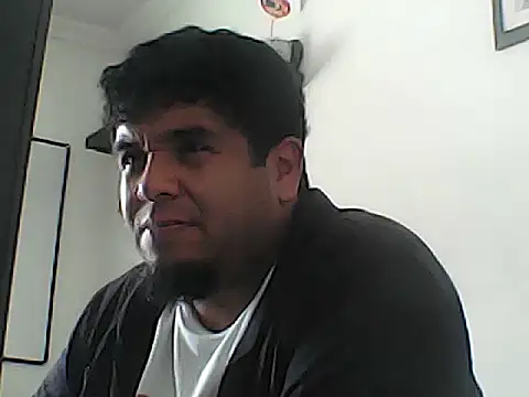 Snapshot of Rolo-Sumiso chatting on 10.14.25 Rolo-Sumiso online show from 10.14.25