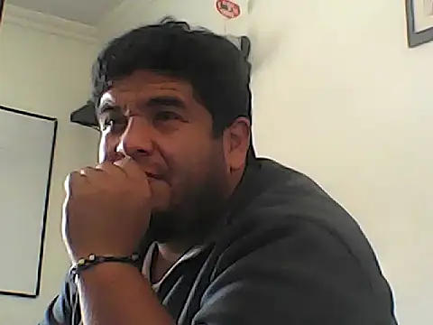 Snapshot of Rolo-Sumiso chatting on 10.22.25 Rolo-Sumiso online show from 10.22.25