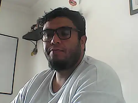 Snapshot of Rolo-Sumiso chatting on 10.23.25 Rolo-Sumiso online show from 10.23.25