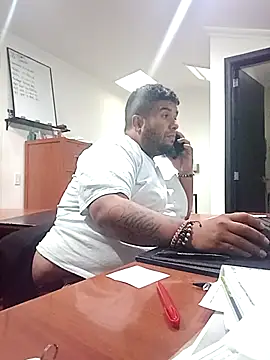 Snapshot of Rolo-Sumiso chatting on 11.13.25 Rolo-Sumiso online show from 11.13.25