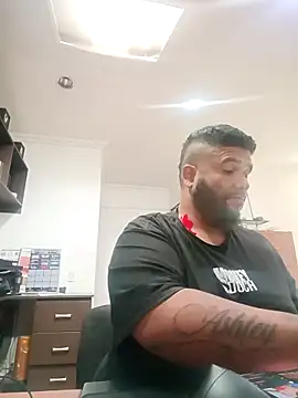 Snapshot of Rolo-Sumiso chatting on 03.02.26 Rolo-Sumiso online show from 03.02.26