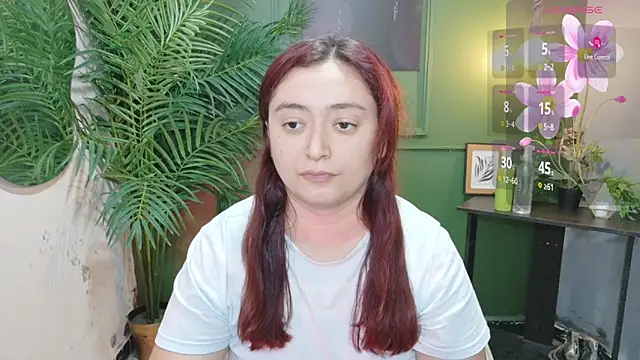 Snapshot of Anaa_Rose chatting on 04.30.26 Anaa Rose online show from 04.30.26