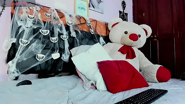 ashley moss online show from 11.01.25