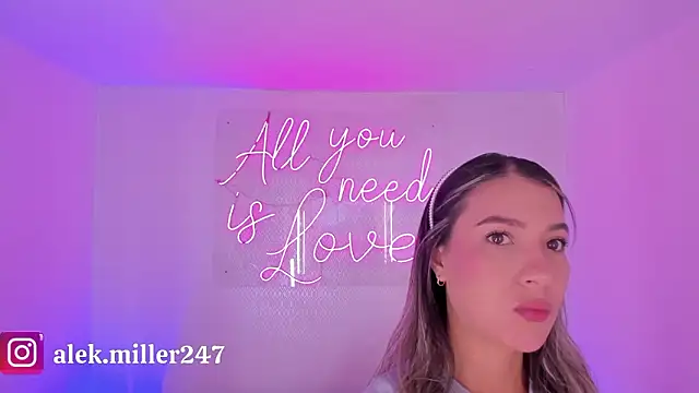 Snapshot of aleksandramiller_ chatting on 02.03.26 aleksandramiller online show from 02.03.26