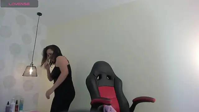 Snapshot of GIANAMILLER6 chatting on 11.07.25 GIANAMILLER6 online show from 11.07.25