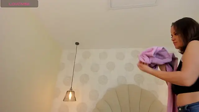 GIANAMILLER6 online show from 12.02.25