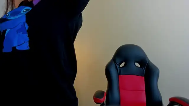 GIANAMILLER6 online show from 02.18.26