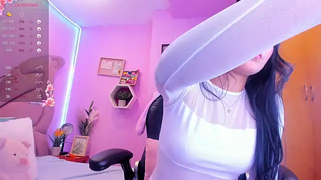 EmmaAnturin online show from 10.29.25