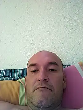 Snapshot of Josephfas chatting on 10.20.25 Josephfas online show from 10.20.25