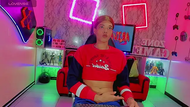 Madison Mujica online show from 09.26.25