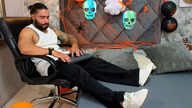 Apolo rousse1 online show from 10.10.25