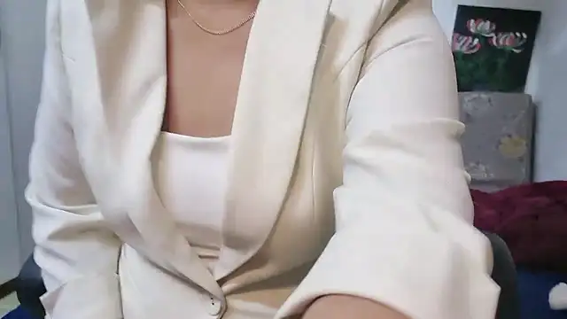 MichiLovely online show from 12.15.25