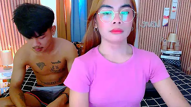 Snapshot of zeusdaven chatting on 10.27.25 zeusdaven online show from 10.27.25