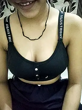 Snapshot of Nikita-Singh88 chatting on 10.15.25 Nikita-Singh88 online show from 10.15.25