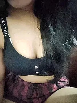 Snapshot of Nikita-Singh88 chatting on 10.30.25 Nikita-Singh88 online show from 10.30.25