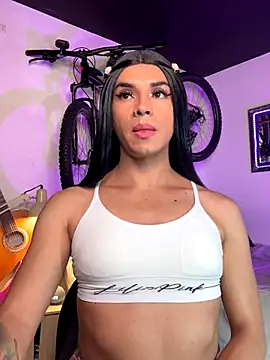 Snapshot of sofia_peraltabitch chatting on 09.11.25 sofia peraltabitch online show from 09.11.25