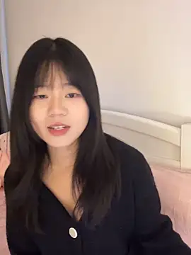 Ella-A9 online show from 10.14.25